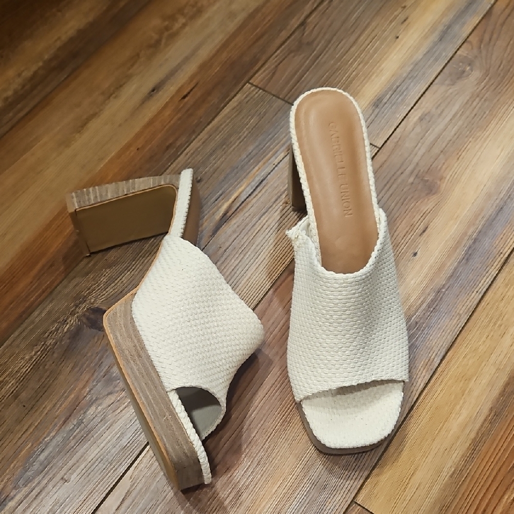 Gabrielle Union Cream Woven heels